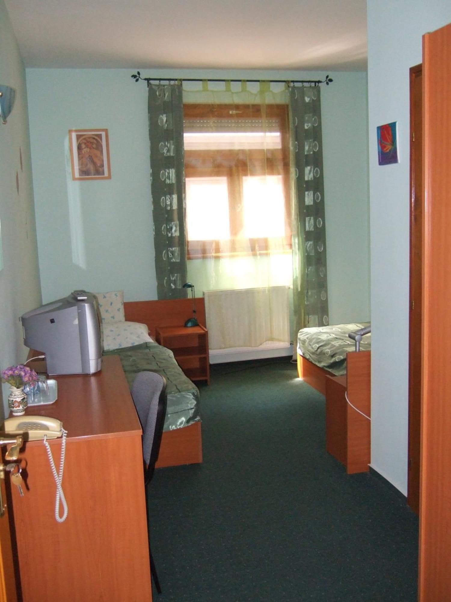 Bed and Breakfast Timarhaz Panzio Szegedin Exterior foto